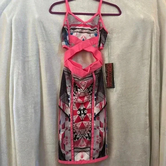 Sexy Dress - Picture 1 of 2